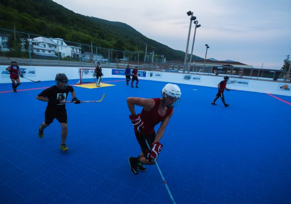 Inscription : Dek-hockey pour juniors (Été 2024)