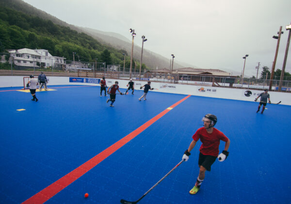 Inscription – Dek-hockey junior à Petite-Rivière (Été 2026)